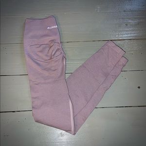Small seamless scrunch alphalete leggings. Worn once so tags are not on.